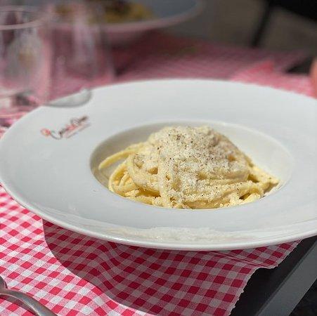 Cacio E Pepe - Trattoria Romana